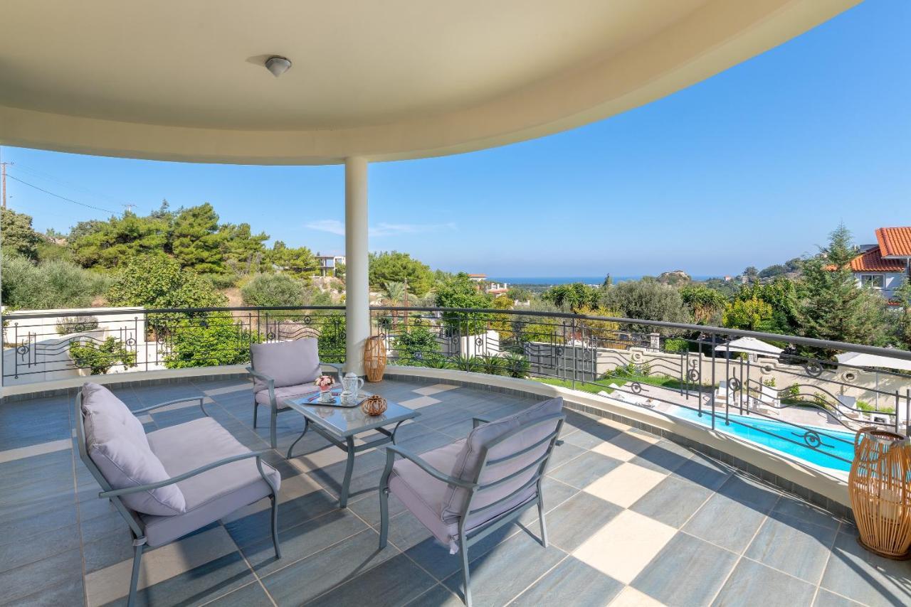 Villa Amaltheia *